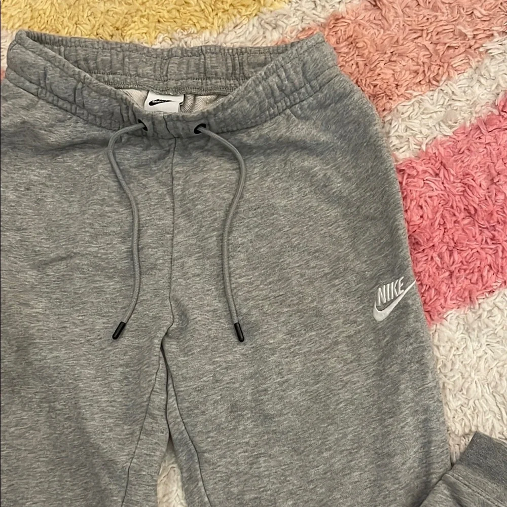 Nike Gray Sweatpants Sz XS - Picture 3 of 5